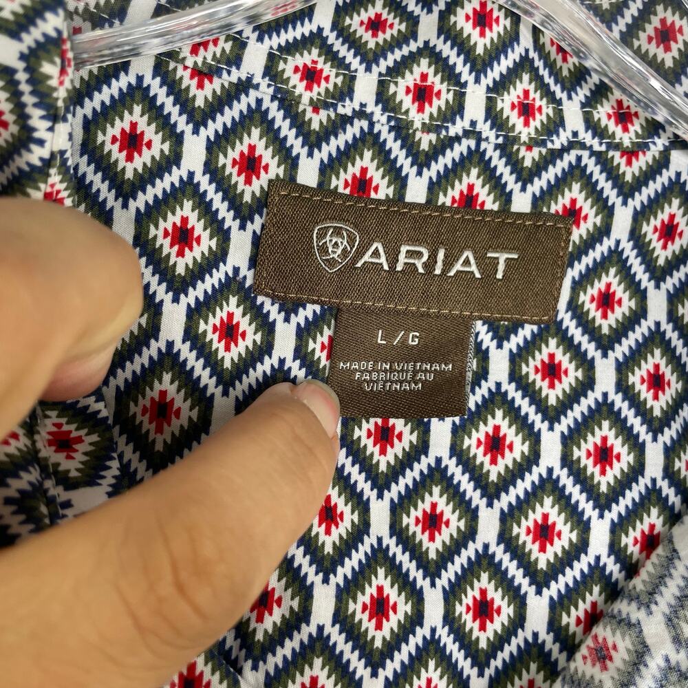 Ariat Green Red Blue Aztec Pattern Button Down Lo… - image 8